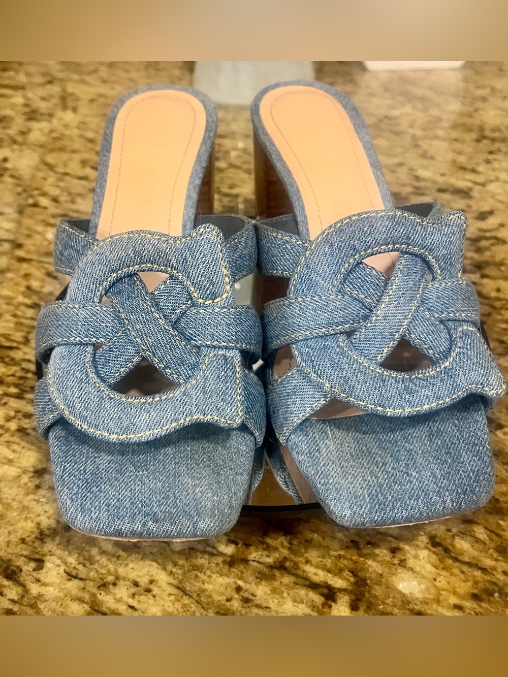 Coach Nikki block heel sandals size 6